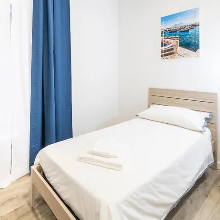 Santa Teresa Luxury 4* Neapol